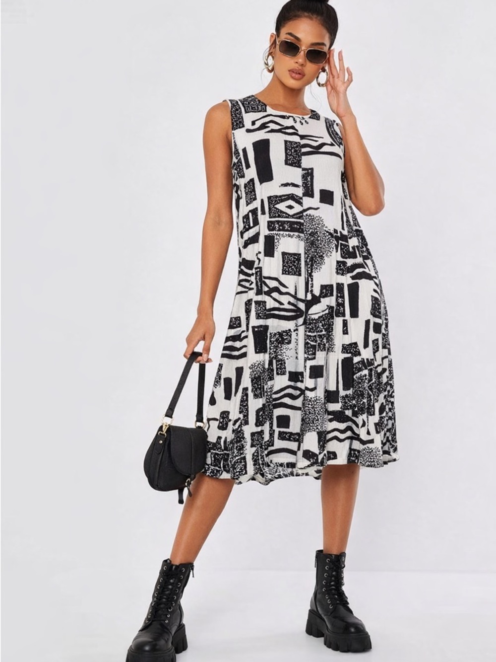 Vasana Abstract Sleeveless Midi Dress |Size Small | Black/White